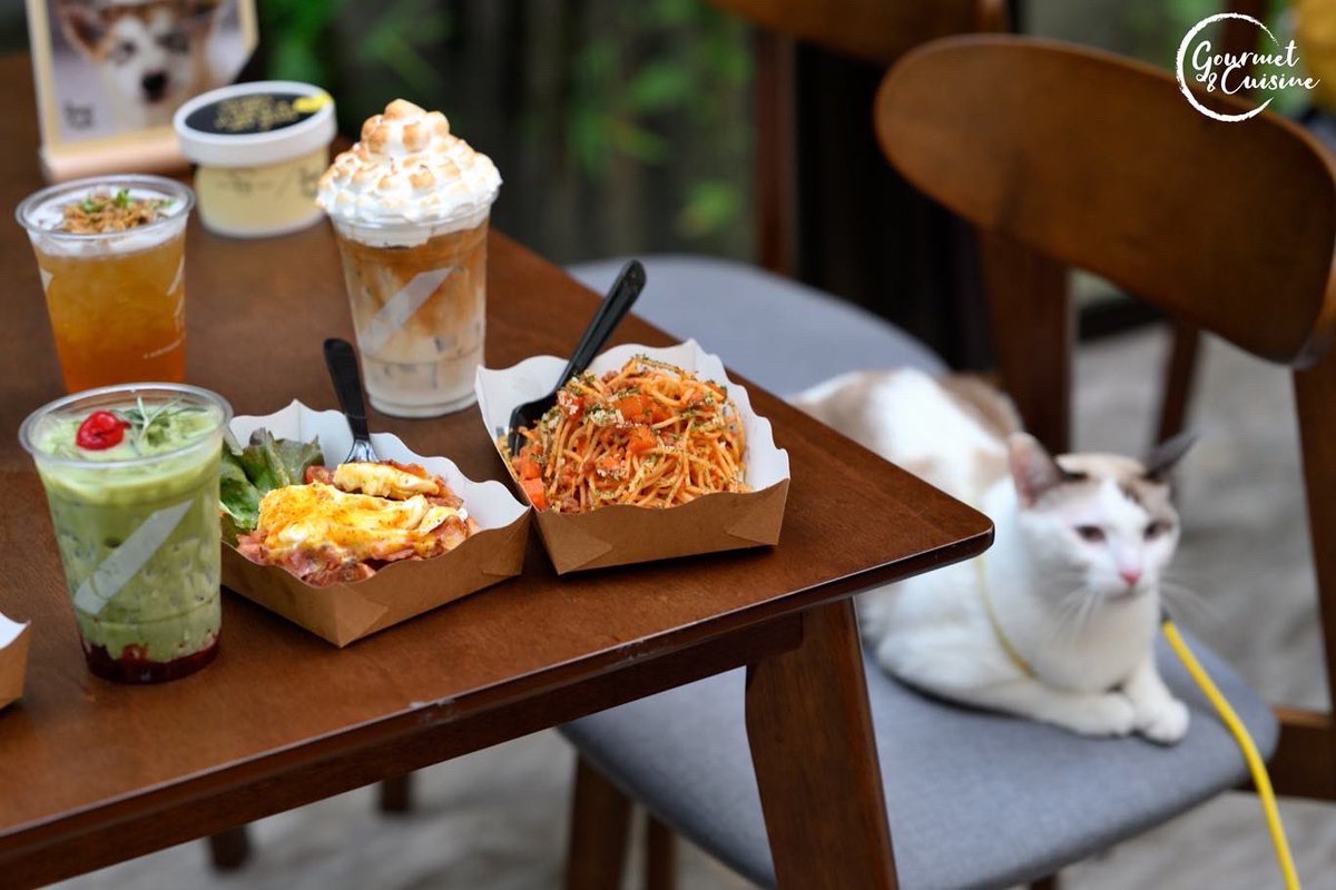 gourmetthai's tweet photo. The Wood Land คาเฟ่และพื้นที่สีเขียวใกล้ BTS อ่อนนุช ที่บอกเลยว่ากาแฟนั้นดีไม่แพ้ใคร แถมยังพาสัตว์เลี้ยงเข้าไปวิ่งเล่นได้ด้วย
.
📍BTS อ่อนนุช
⏰ จันทร์-ศุกร์ 9.00-18.30 น. เสาร์-อาทิตย์ 8.00-19.00 น.
☎️ 06 1391 1754
.
#gourmetandcuisine
#gcreview https://t.co/vikC0kHwTU