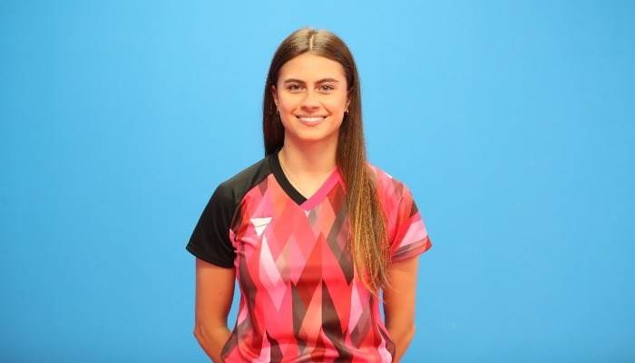 spinnier_com's tweet photo. Bruna Takahashi 🇧🇷 signed sponsorship agreement with VICTAS 🏓
 https://t.co/UZJAjT2yYg

#VictasTT #TeamVictas #BrunaTakahashi #IAmNext https://t.co/F9yaiA58rh