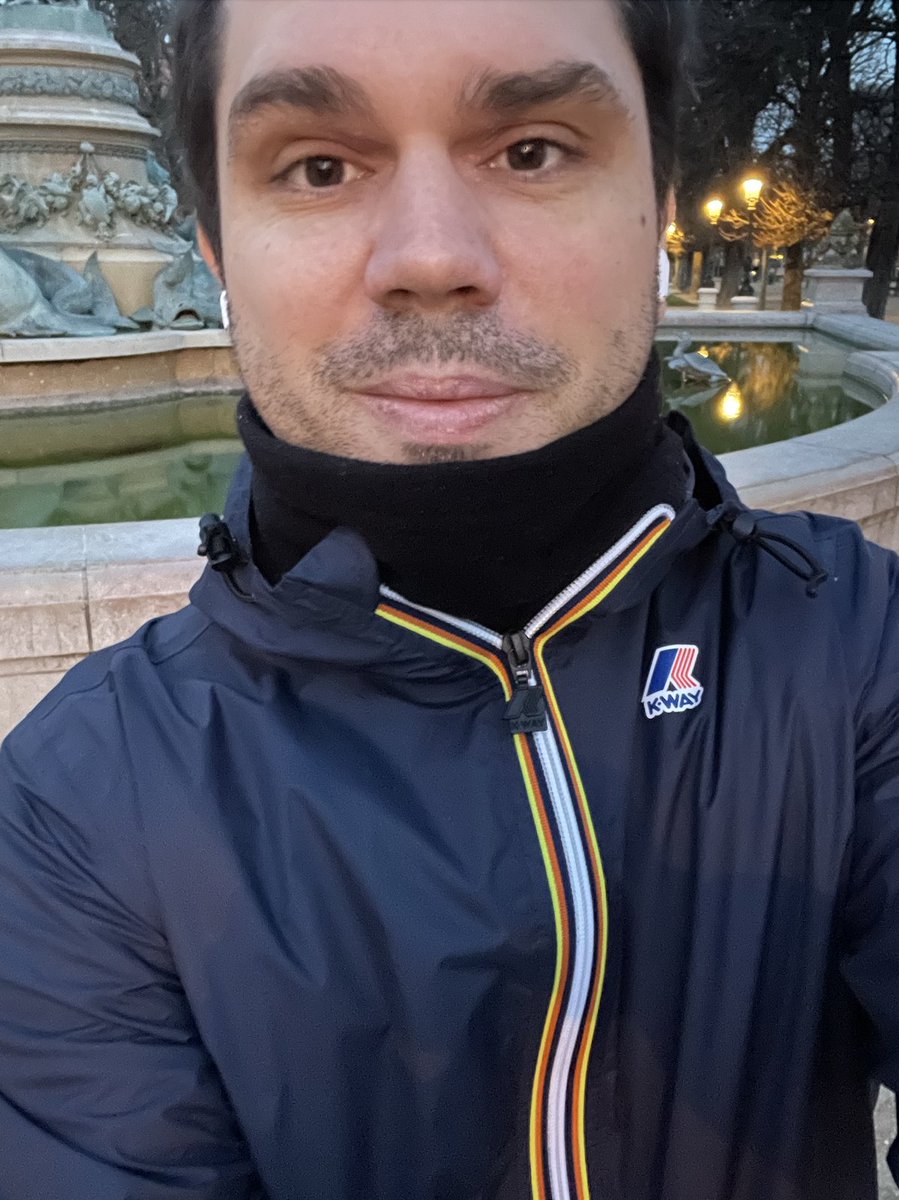 En 2022, j’ai fait 3,6 m€ d’immo en perso.
C’est ça la vraie gestion de patrimoine.
Là, vous gagnez vraiment de l’argent.
Là, vous êtes vraiment libre.
Il faut arrêter de penser en dizaine de milliers d’euros.
Il faut penser en centaines.
Il faut penser en millions.