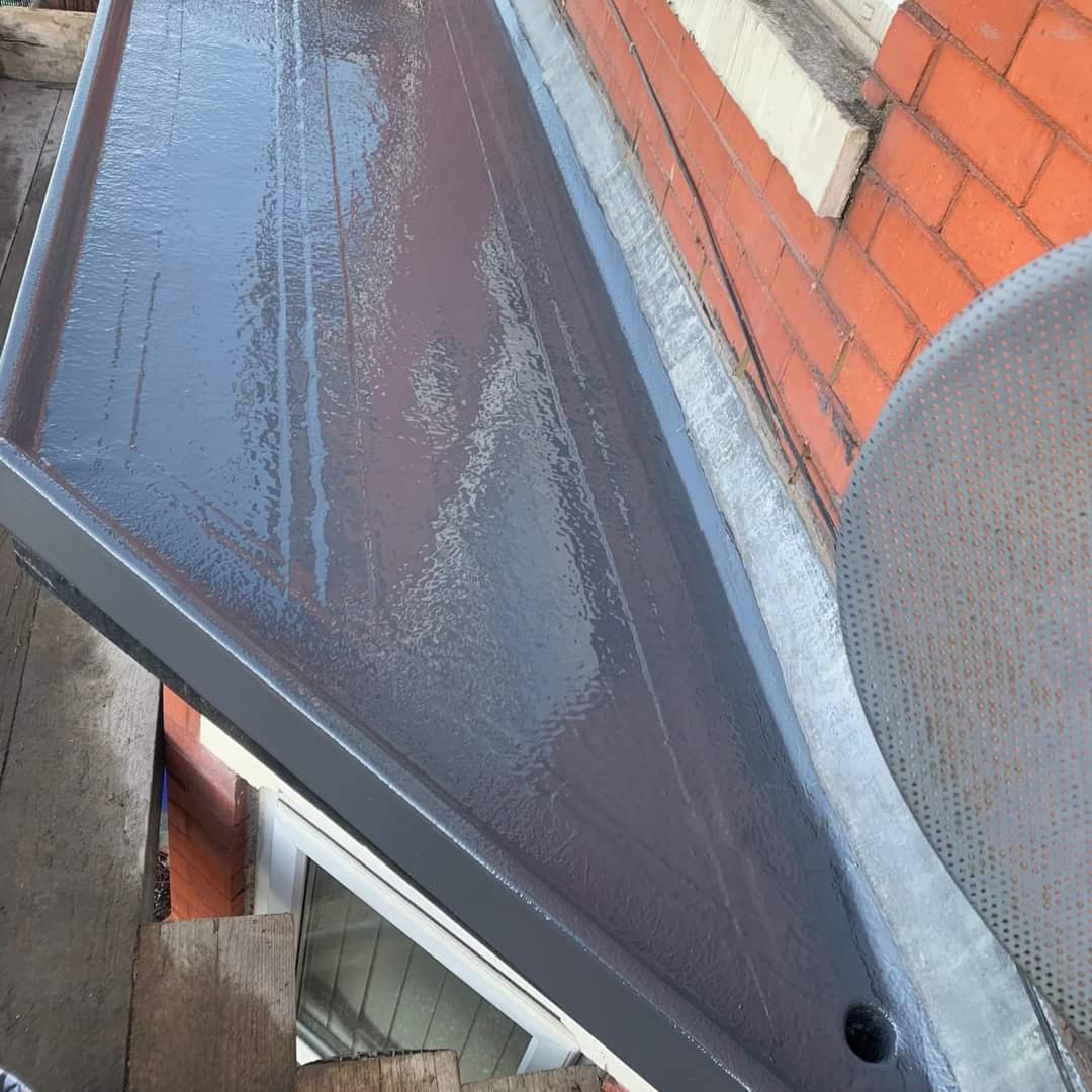 RestecRoofing's tweet photo. High quality installation by D & P Roofing and Building across the manchester area
Flexitec 2020's superior performance in cold weather 🧊 Brilliant use of our Flexitec Roof Kit includes tools and materials for roofs up to 10m²
#roofingcontractor #flexitec2020 #flatroofing #grp https://t.co/2W80s5w2dM