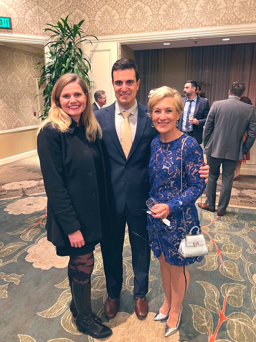 Gabriela Kuftinec (@drgkuftinec) on Twitter photo Every time I see this amazing 💪🏻 GI doc I feel like I’m seeing a celebrity! She is truly inspiring to so many young female GIs like me, and I’m so lucky to have trained with her! And the guy in the middle is ok too 😊 <a href="/ibddocmaria/">Maria T. Abreu</a> <a href="/AndresYarur/">Andres Yarur</a> <a href="/umiamimedicine/">Miller Medicine</a> #GItwitter Every time I see this amazing 💪🏻 GI doc I feel like I’m seeing a celebrity! She is truly inspiring to so many young female GIs like me, and I’m so lucky to have trained with her! And the guy in the middle is ok too 😊 <a href="/ibddocmaria/">Maria T. Abreu</a> <a href="/AndresYarur/">Andres Yarur</a> <a href="/umiamimedicine/">Miller Medicine</a> #GItwitter