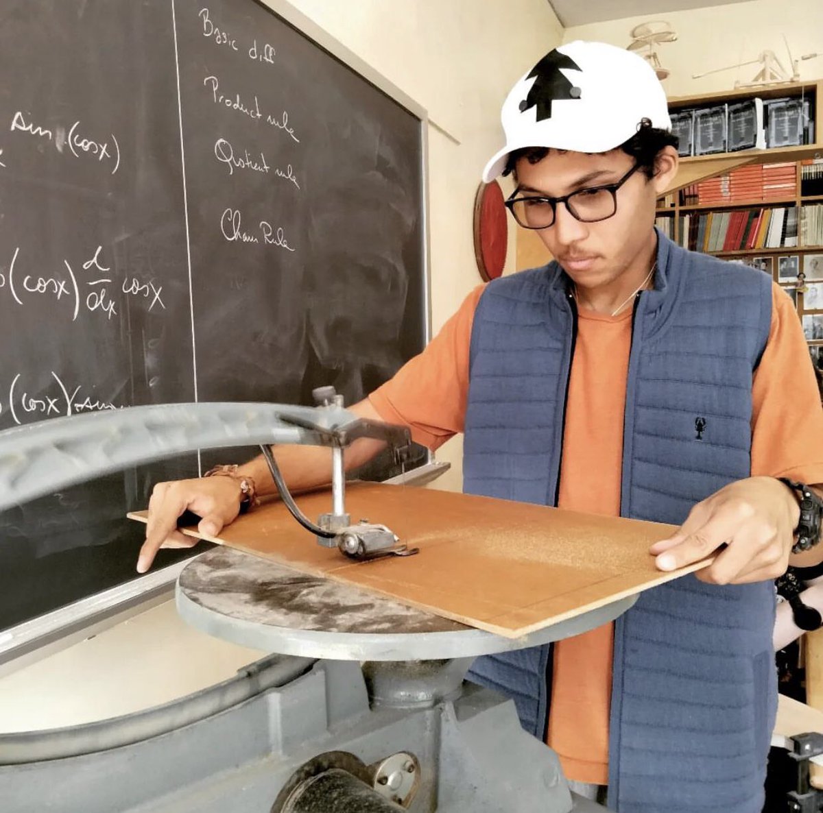 SteinerSchoolNY's tweet image. #toymaking #steinerwoodworking #steinerseniors #steinerstudents #steinerwoodwork #steinercurriculum #meetingtheadolescent #willforces #steinerclassof2023