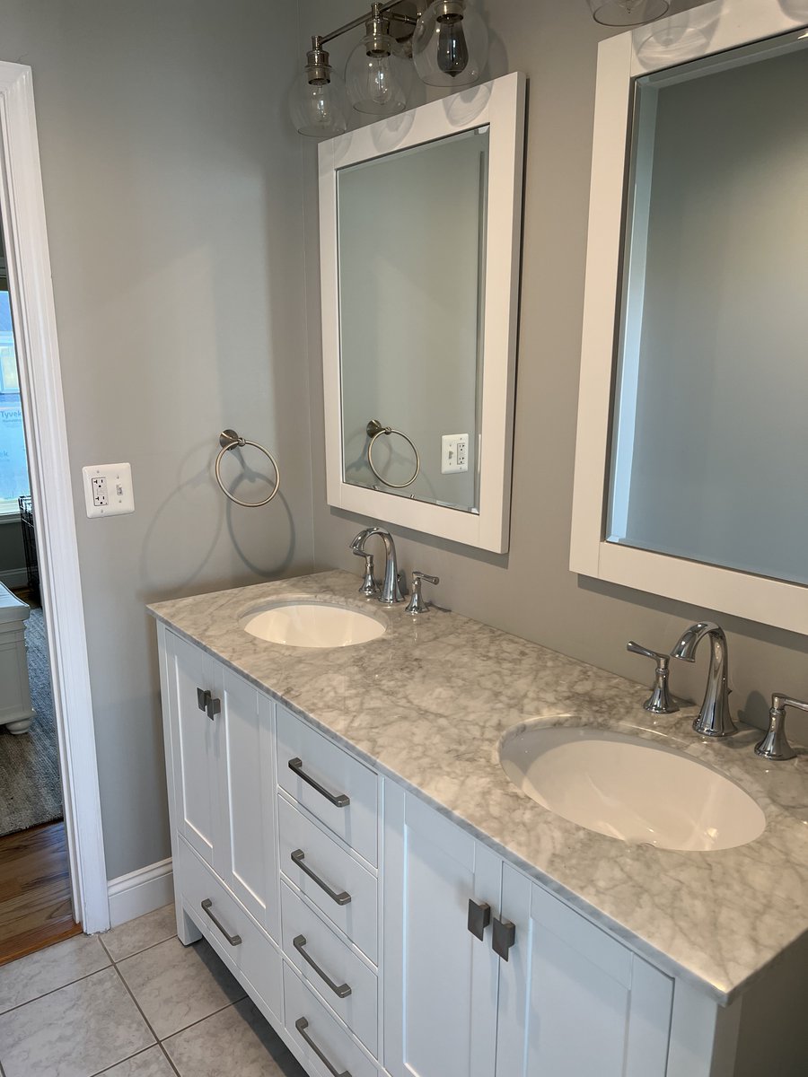 FBrenovations's tweet photo. I'd to give thanks for all the good this past year brought, and to my crew for their amazing performance. And what better start to #2023 than with this new #project.
#bathroom #firebellyeffect #renovation #homerenovations #remodel #interior #contractor #homedesign #dmv https://t.co/jEg142b8LU