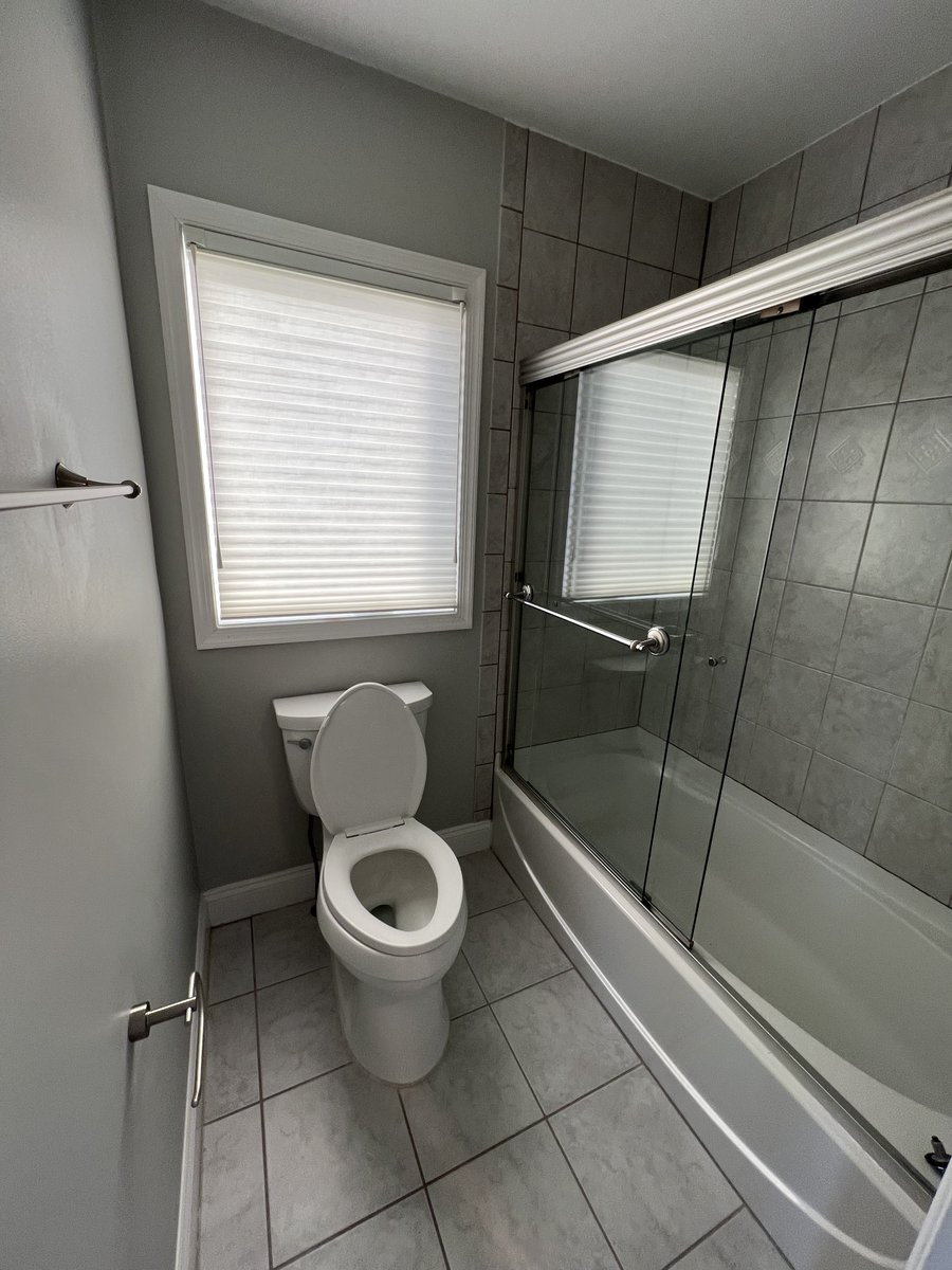FBrenovations's tweet photo. I'd to give thanks for all the good this past year brought, and to my crew for their amazing performance. And what better start to #2023 than with this new #project.
#bathroom #firebellyeffect #renovation #homerenovations #remodel #interior #contractor #homedesign #dmv https://t.co/jEg142b8LU