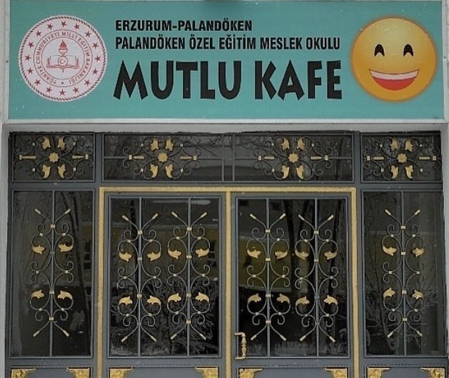 _ZeynepPolat_'s tweet photo. 4- Ebeveynlerinin artık onlar için evlilik planları yapmaya başladıklarını duymanın verdiği manevi huzur ise kelimelerle anlatılmayacak kadar güzel…
Onlar özel değil çok özel çocuklar…
#MutluKafe https://t.co/qwrk3zLdmO