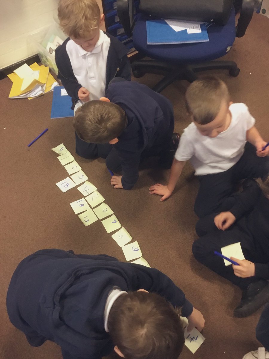 In Maths this week, Year 1 have been counting, recognising numbers and building number lines to 20. <a href="/MissLittlerRBL/">MrsHollmanRBL</a>