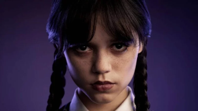 Wednesday se convirtió en la segunda serie de Netflix más vista de todos los tiempos, sólo después de Stranger Things. 🤯

Ya es seguro decir que es un ícono de la cultura pop.

¿Una de las claves de su éxito?

Marketing dentro de la serie.

Y lo analizamos para ti aquí ⬇️