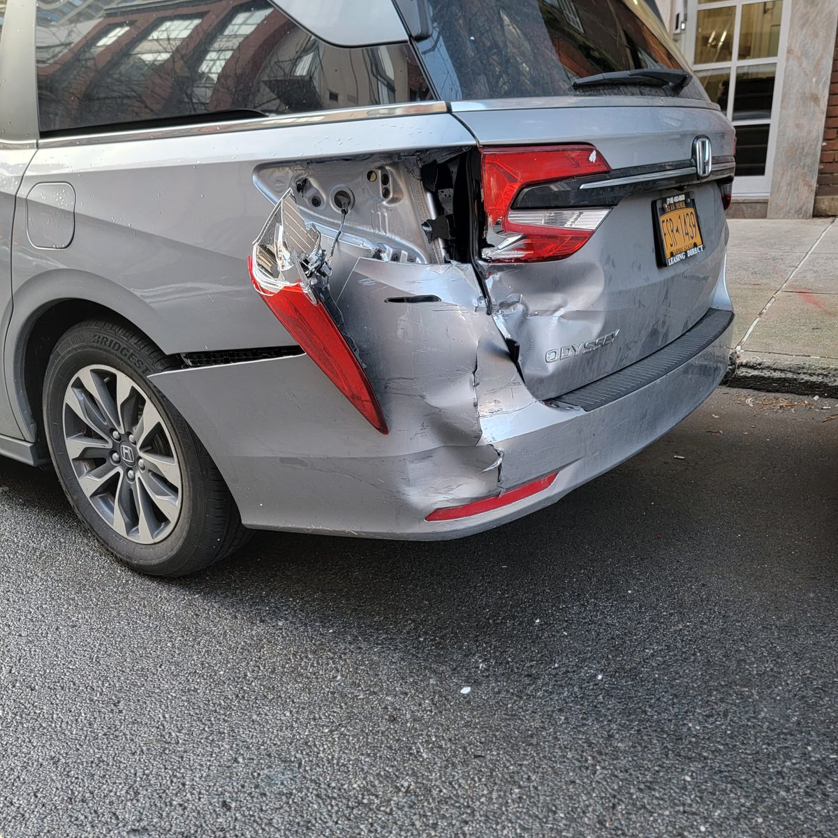 RabbiVigler's tweet photo. My Car Accident Due To Intense Fog
Click to read: https://t.co/FirnPyZY8q https://t.co/581vXgOfeN