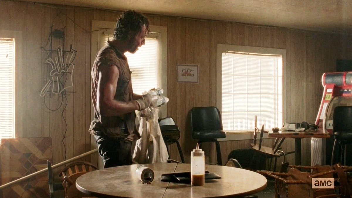 rickskiwi's tweet photo. the walking dead
season 4 episode 9 “after” https://t.co/OtrFqo0OTd