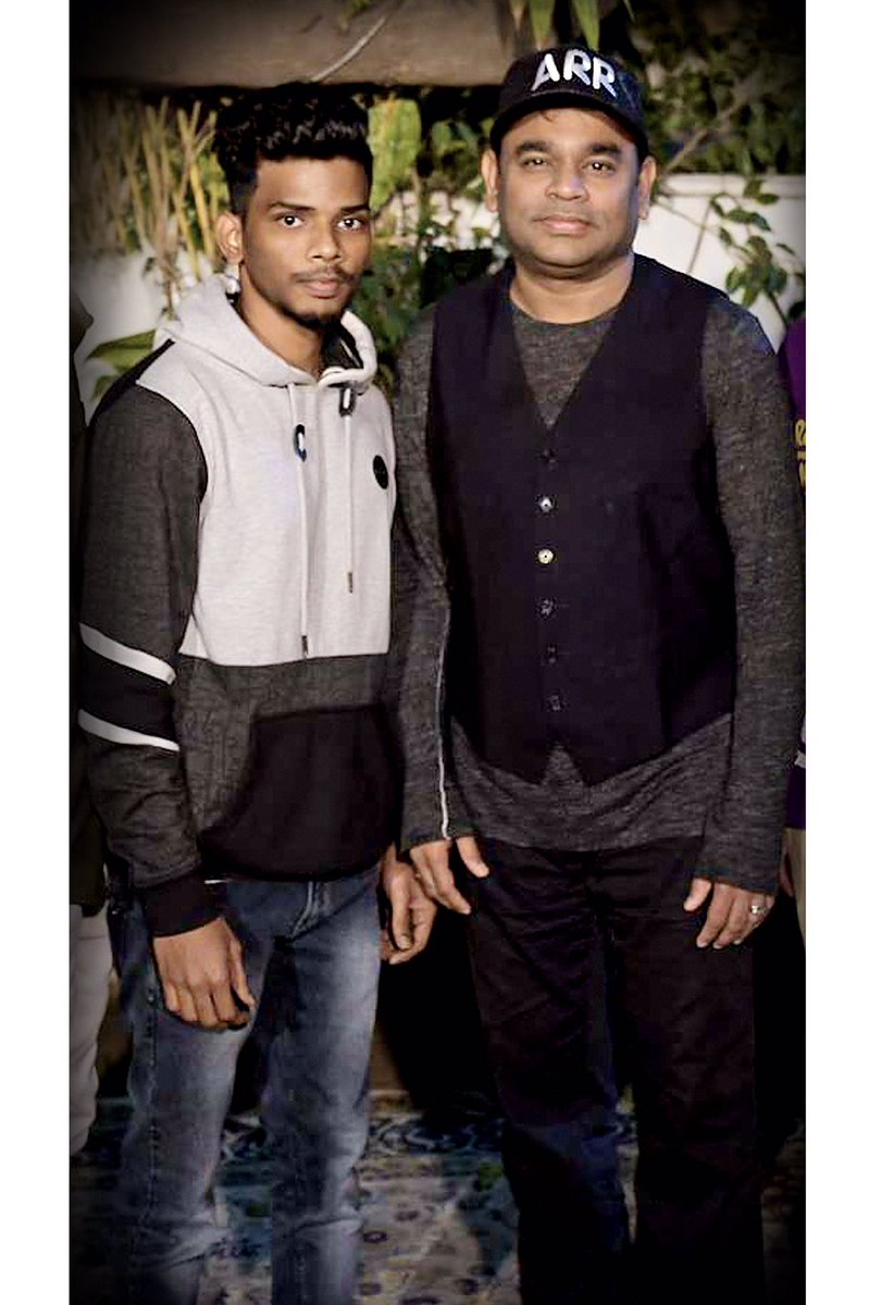 Nawi_Simson's tweet photo. #HappyBirthdayARRahman #HBDARR56 🖤 @arrahman https://t.co/MLA9pW9yr6