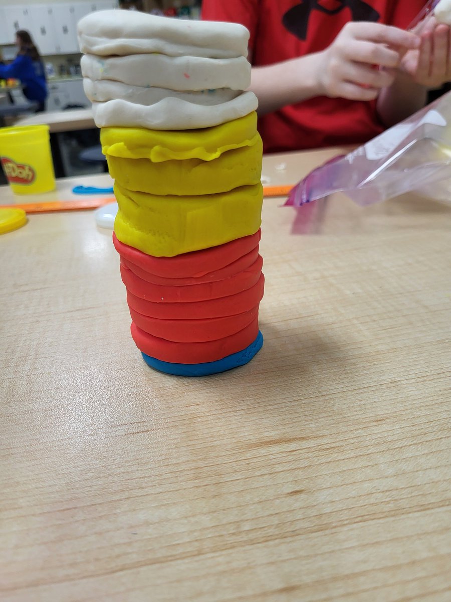 jmclain228's tweet photo. 6th Graders modeling the layers of the earth. https://t.co/uiHRK6W7tk