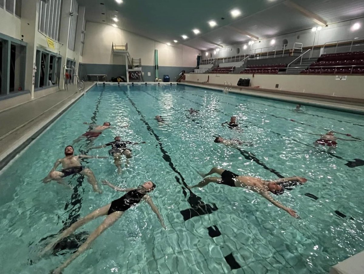 326_divers's tweet photo. Thursday night, means Scuba training at the pool. Who’s training this week? 
#canterburydivers #kingsmeadpool #canterbury #canterburykent #swimmingpool #scubatraining #trydive #scubadiving #localcommunity #fitness #training #newmemberswelcome #adventure #kentadventure #bsac https://t.co/W3gYYxD9j7