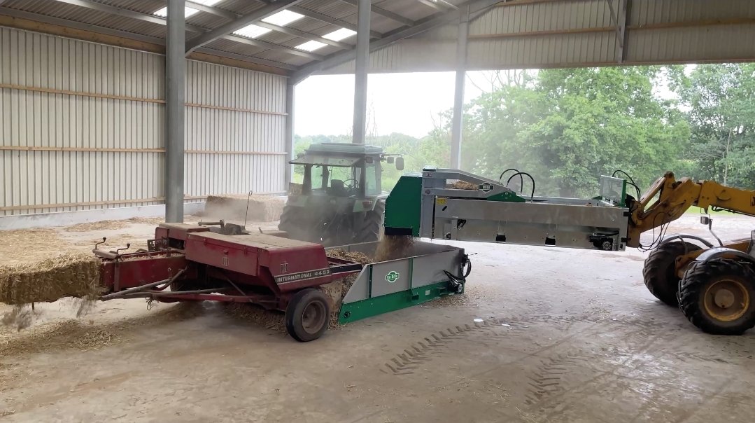 Spreadabale's tweet photo. Find out more about how Re-Bale can de-bale and reprocess one large bale into approx. 12, 20kg rectangular bales within one minute at @lammashow next week.

Hall 20. Stand no 20.390

#LAMMA23 #farmers #LAMMA #bales https://t.co/czWE3Rrje1