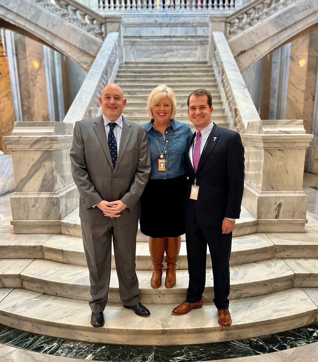 KentuckyJustice's tweet photo. Your KJA Legislative Team is on the Capitol grounds each day during the legislative session working to protect the #7thAmendment - your clients right to trial by jury. https://t.co/6FphTvEHuH