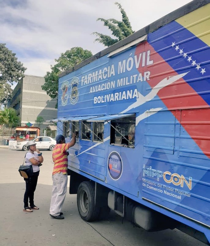 CAFMA_AMB's tweet photo. #05Ene//La Farmacia Móvil de la @AmbFanb, del Edo #Aragua,se encuentra prestando sus servicios en el #Municipio #MarioBriceñoIragorri #CañaDeAzúcar en el #Sector8, frente a la panadería del Samán, Continuamos llevando bienestar al Pueblo Soberano
¡Asiste!
#Venceremos
@Comgral_amb https://t.co/anVElG7wN6