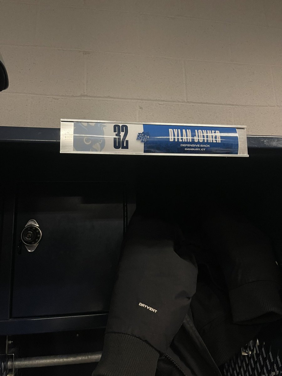 dylannn32's tweet photo. Had a Great Visit Today at Southern Connecticut. Thank you for your  hospitality, @CoachEggerling @CoachLennyBonn definitely looking forward to making it back. https://t.co/0XRwZhAd5s