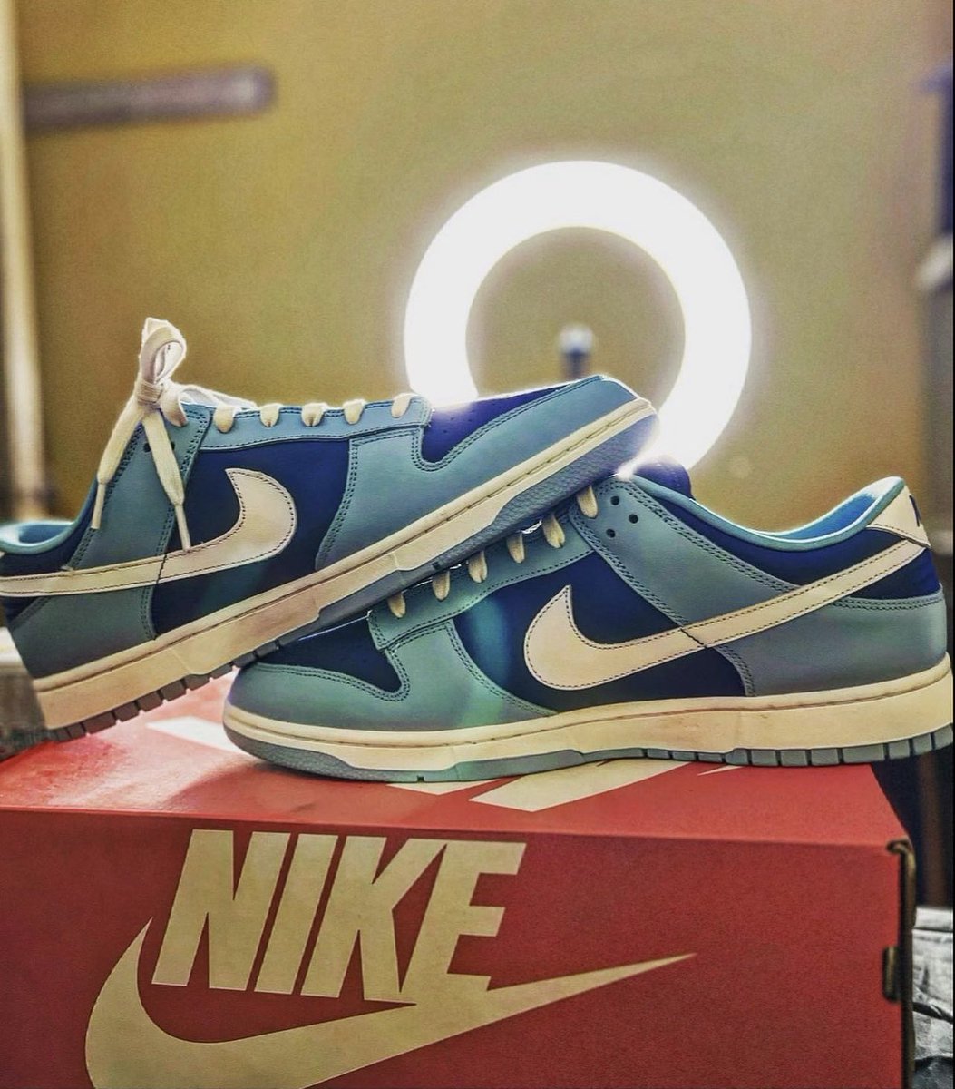 TFTKxPC's tweet photo. Blue argon dunks! Check out the episode to hear more about them! https://t.co/qyPAplPflZ