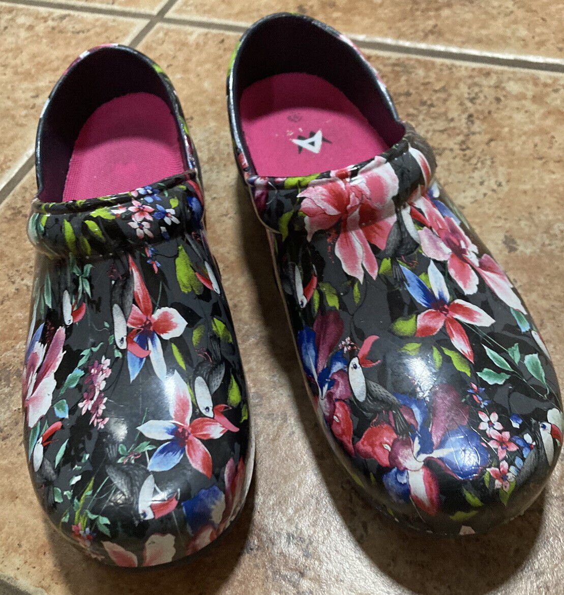 DiscountsWear's tweet image. FOR SALE
GENTLY USED
SHOES AND CLOTHS
NAME BRAND
#namebrandforless #DealsForYou #DealoftheDay #Deals #gentlyusedshoes #gentlyusedcloths #namebrand #greatprices #Discounts #discountedshoe #discountedbrandnameitems

ebay.com/str/wearitagai…