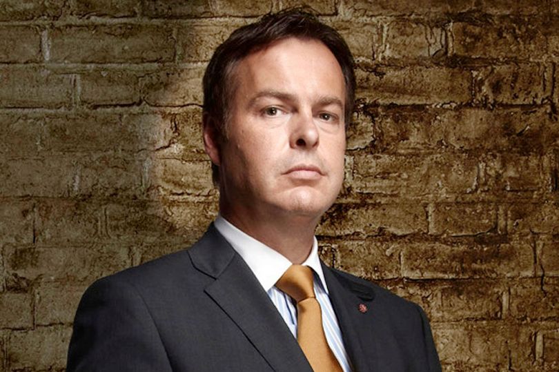 Bbc Dragons Den Peter Jones Public Fallout With Holly Willoughby And Bbc Dragons Den Peter Jones Public Fallout With Holly Willoughby And