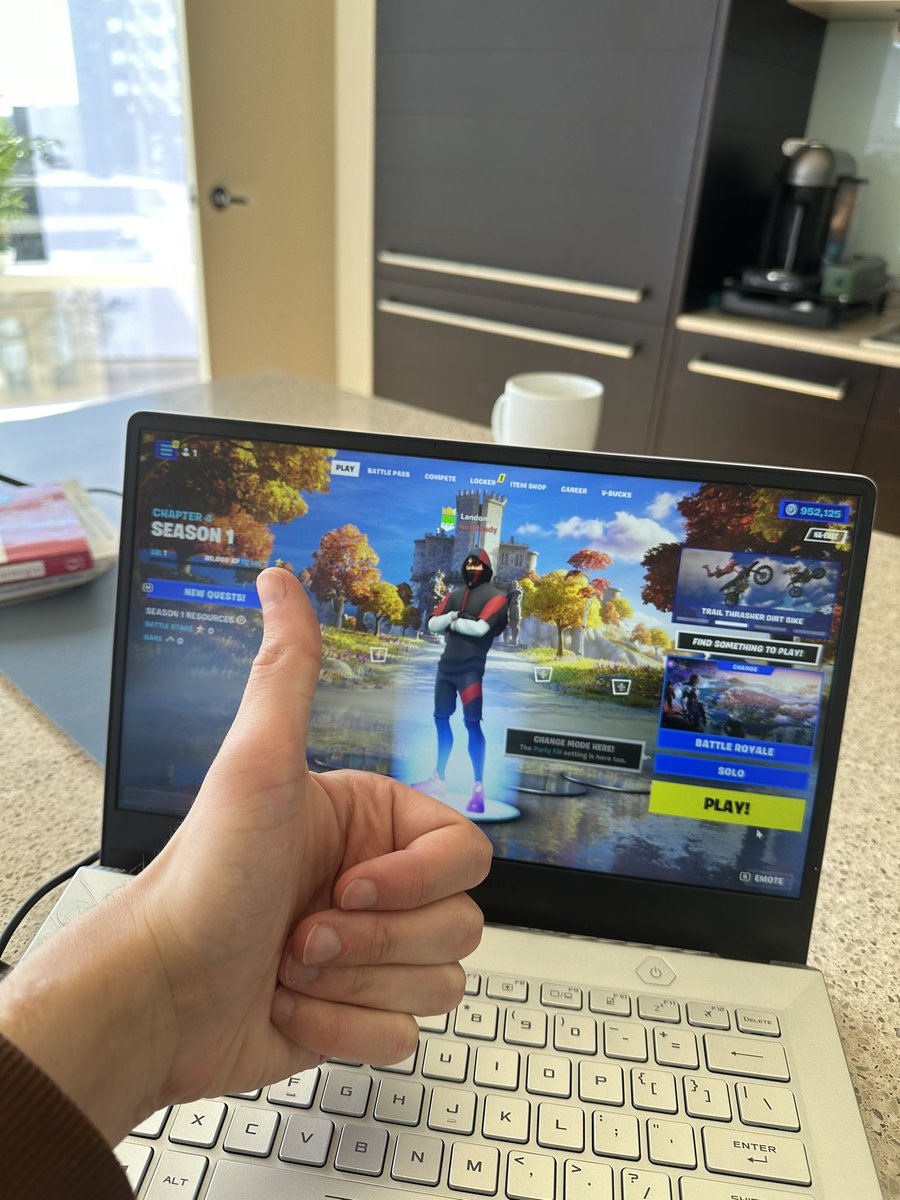 Landon🤍 tweet media