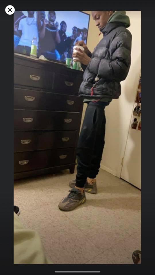 faiththegemini's tweet photo. I’m single because I can’t leave niggas like this alone🌚 https://t.co/caKaP7J5Lx