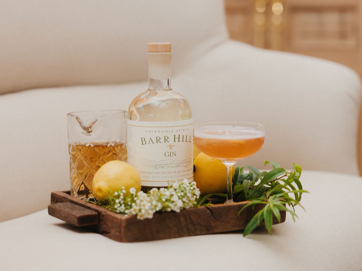 Whether you're doing Dry, Damp or full-fledged #Ginuary, we’ve got the recipes for you.

Check out the link below for 9 of our favorite resolution-worthy #mocktails and #lowABVcocktails to get you started fresh in the new year.🥂

caledoniaspirits.com/9-easy-recipes…

#dryjanuary #dampjanuary