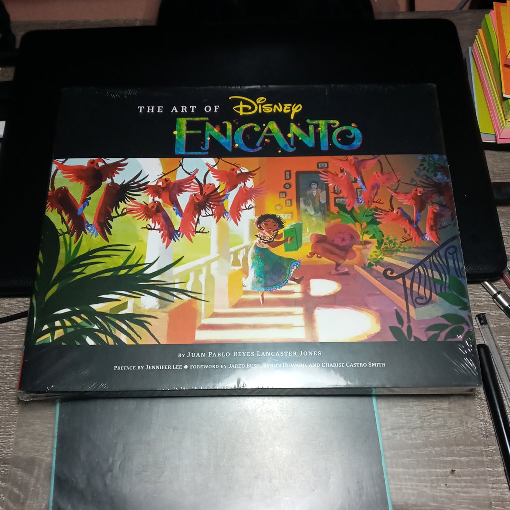 ManuKongolo's tweet photo. We spend a lot of time, doing things that feel useless in the moment but ultimately add up to something really valuable. We have to be willing to engage in process to get to that end product.
#Disney #Encanto #artofbooks #inspiration #ideas https://t.co/BEyXFzCHTa