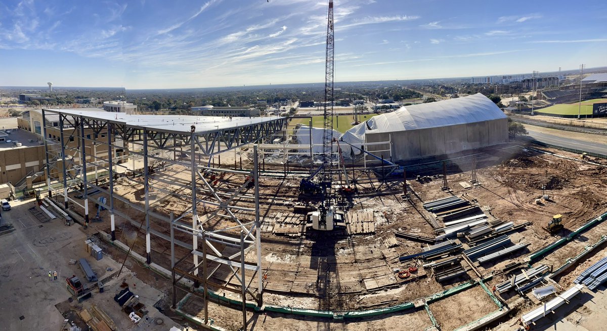 AggieFacilities's tweet photo. Out with the old and in with the new!The old indoor football practice facility started coming down this week as part of the new Football Indoor Performance Center project. https://t.co/vbHKdZyDrM
