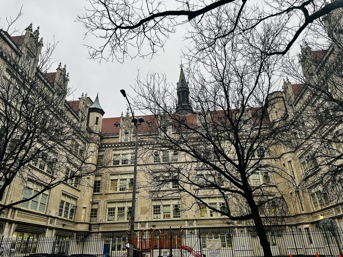 ps165official's tweet photo. Happy New Year, P.S. 165 community! After a long wait, our beautiful school building is finally out from the scaffolding. Wishing everyone a joyous year ahead! #ps165 #nycdoeschools @NycDistrict3 @kamar_samuels https://t.co/PnOoCQEajy