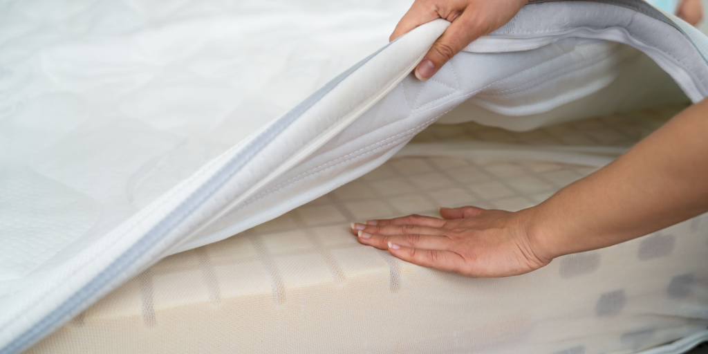 CoupontoPay's tweet photo. Get up to 15% off #promotion on all, bed sheets, bed frames, #pillows, #mattress protectors, #mattress foundations, #comfort #layers @keetsa. For more #offeres visit https://t.co/tMax6r3aSA https://t.co/ZEBv0vG0Ne