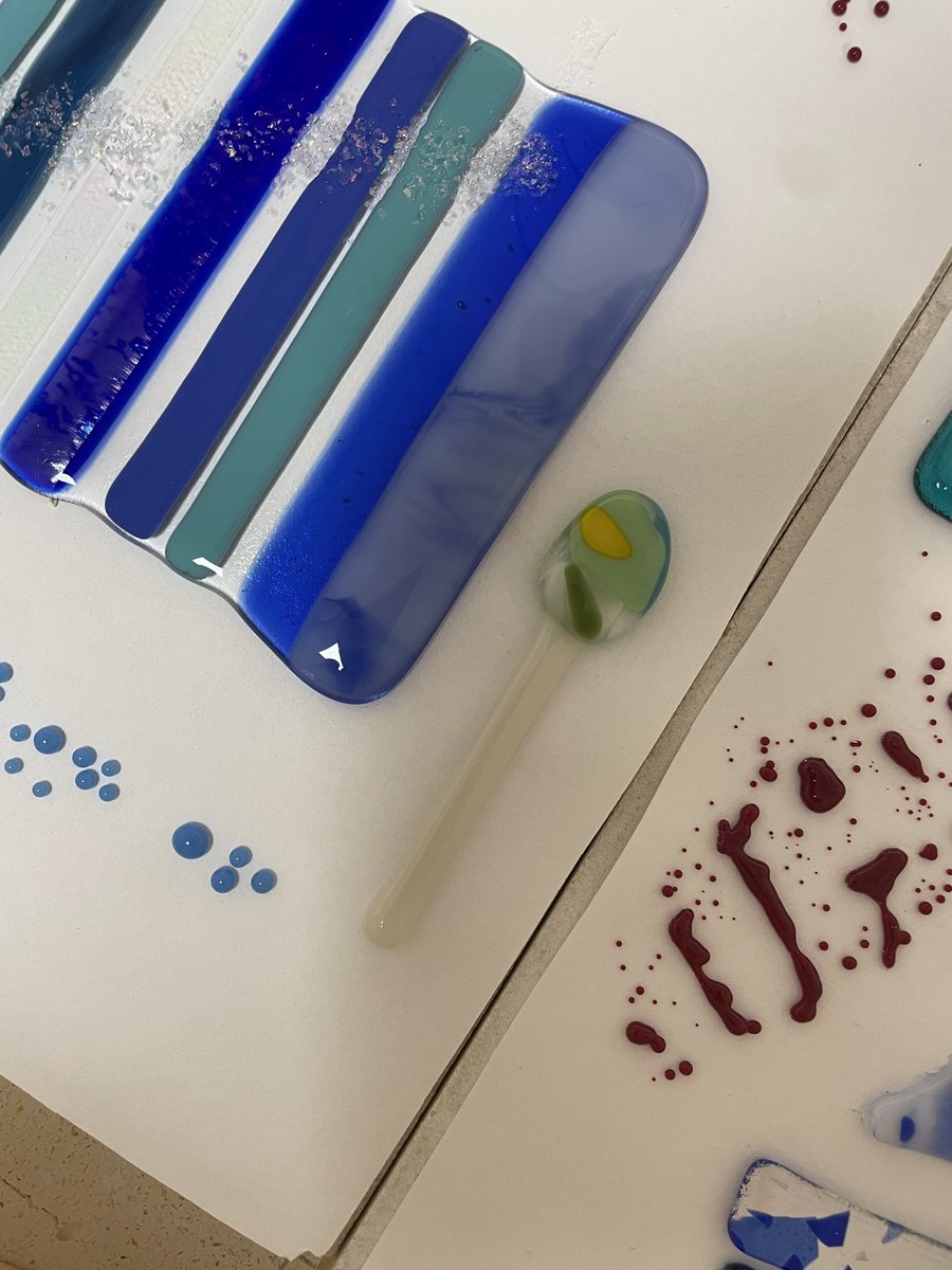 Monique Ouellette (@ouellettehrce) on Twitter photo New glass ideas and concepts at the lab! <a href="/HRCEFineArts/">HRCEFineArts</a> <a href="/HRCE_NS/">Halifax Regional Centre for Education</a> #fusedglass #flassart #kilnmelt #fullfuse #analogouscolorscheme New glass ideas and concepts at the lab! <a href="/HRCEFineArts/">HRCEFineArts</a> <a href="/HRCE_NS/">Halifax Regional Centre for Education</a> #fusedglass #flassart #kilnmelt #fullfuse #analogouscolorscheme