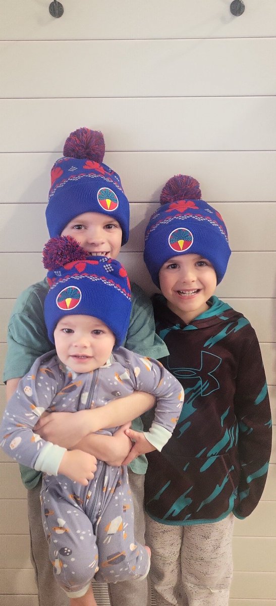 andy_finkral's tweet photo. Found a few ACH Seeds supporters yesterday in the Minn-Dak growing area. @beet_ach @J_Boers6 https://t.co/Mji64EWQEc