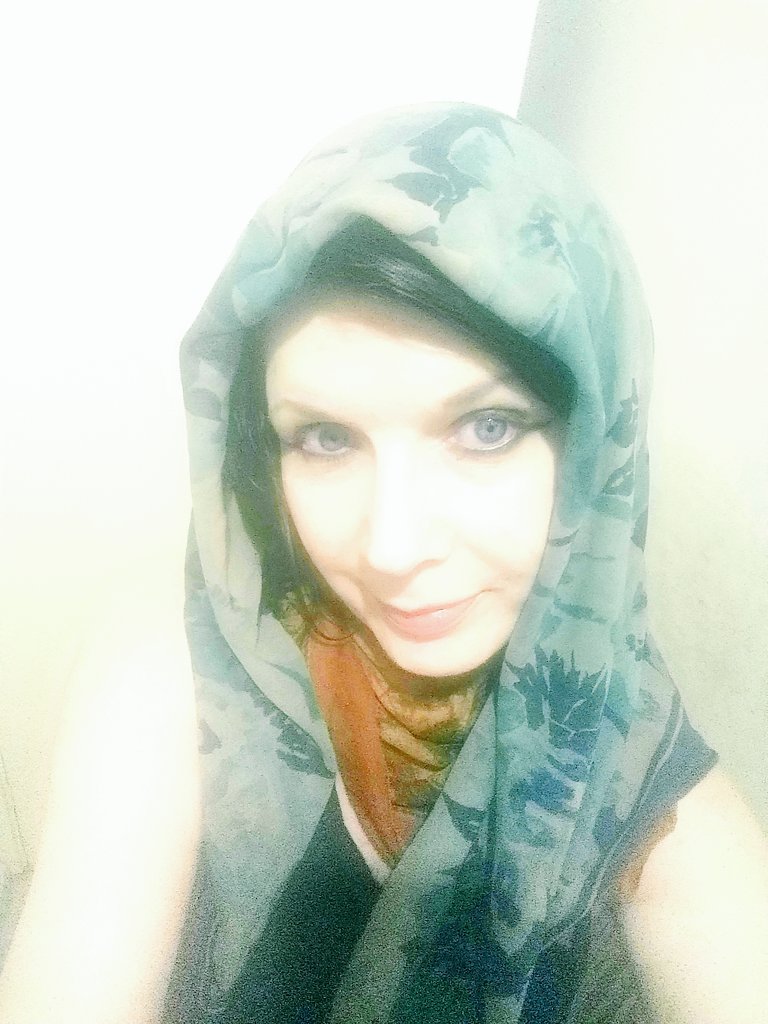 Bono66020372's tweet photo. #Breezefilter 1986/7 I #won a #misswettshirtcompetion in #RicksPlace, #AngliaSquare in #Norwich & we all wore #cutdowntshits & #bikinibottoms & #highheels because we had to have a #shower as part of the #competion & #galeallen from #CharmersModelAgency was one of the #Judges https://t.co/3EB30HOvSJ