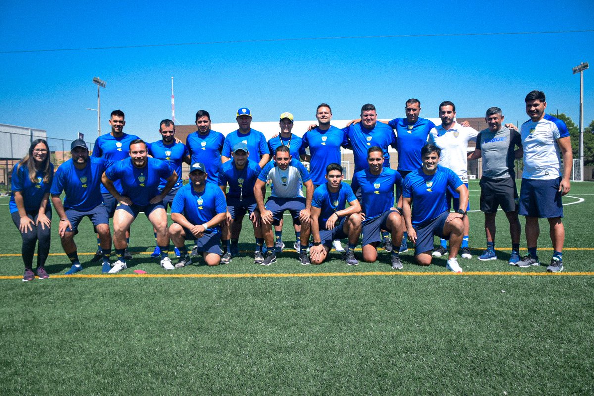 canterauriazul's tweet photo. ¡Eʟ ɪɴɪᴄɪᴏ ᴄᴏɴ ɢʀᴀɴ ɪʟᴜsɪóɴ! 

Está mañana en las canchas de Madero, arrancó el operativo 2023. 

#LegadoAzulyOro 🇺🇦 https://t.co/DbsCZSHjxn