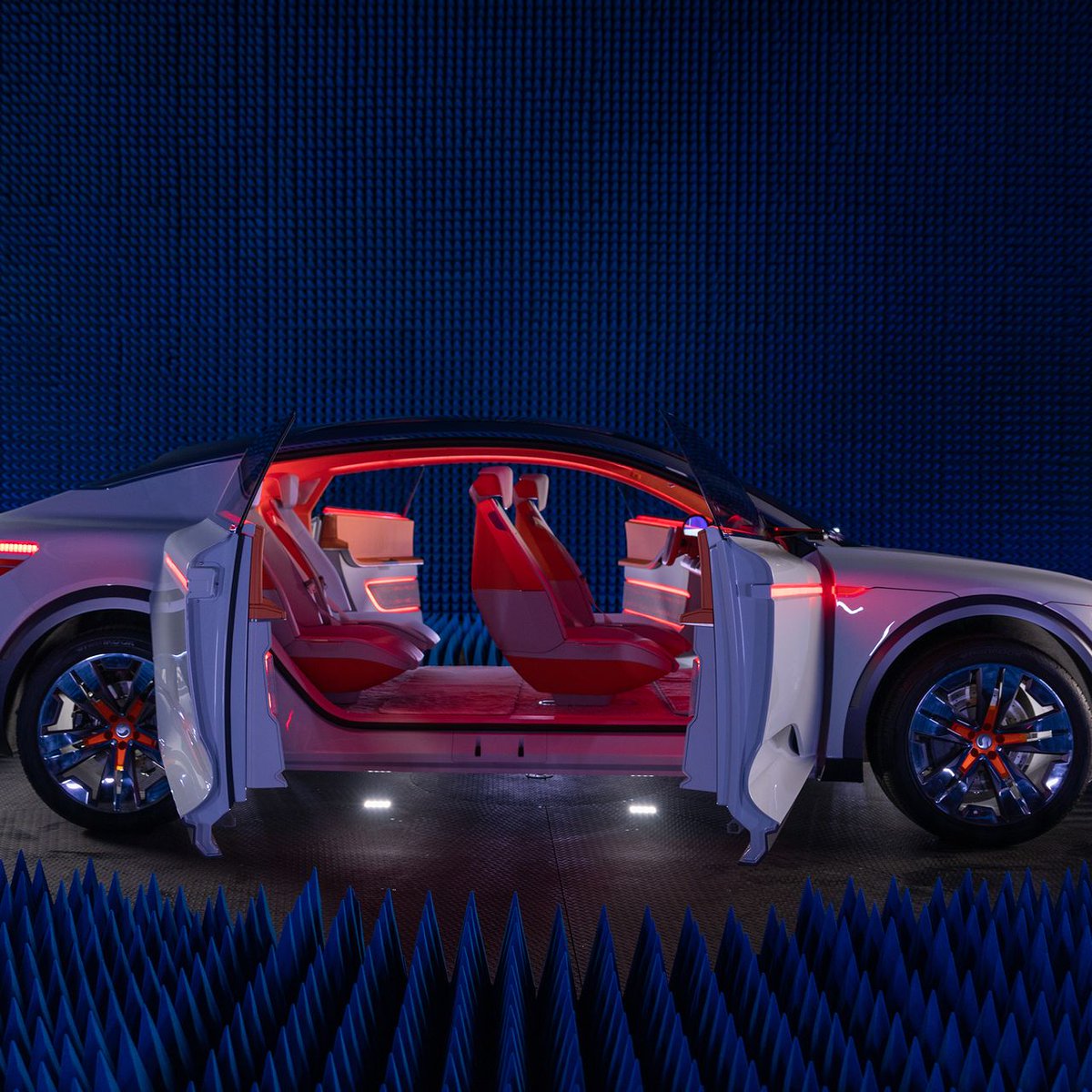 charlieisaacs's tweet image. We received the @qualcomm Car-to-Cloud API spec 12/1/22 and had the @salesforce Genie integration done by 12/30/22. Come see the demo at #CES2023!
Salesforce and Qualcomm Working Together to Improve the Vehicle Customer Experience barrons.com/articles/qualc… via @BarronsOnline