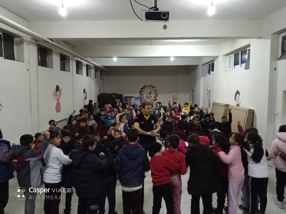 AzizKARATASS's tweet photo. Yeni Yılda, Yeni Heceyanla, Yeni Hayatlara Dokunmak İçin, Her Yerde İlk Yardım, Her Yaşta İlk Yardım... ŞANLIURFA İYEM
@tcmeb @valisalihayhan @ozilLevent @aziz_glbs
@ozkan_meb @cemalunal_  @sanliurfammem63  @musfeh @MirzaogluMahmut   @urfaisgb @AhmtOzkaya @abdisiverek @63iyem https://t.co/Ols4E7Wn2c
