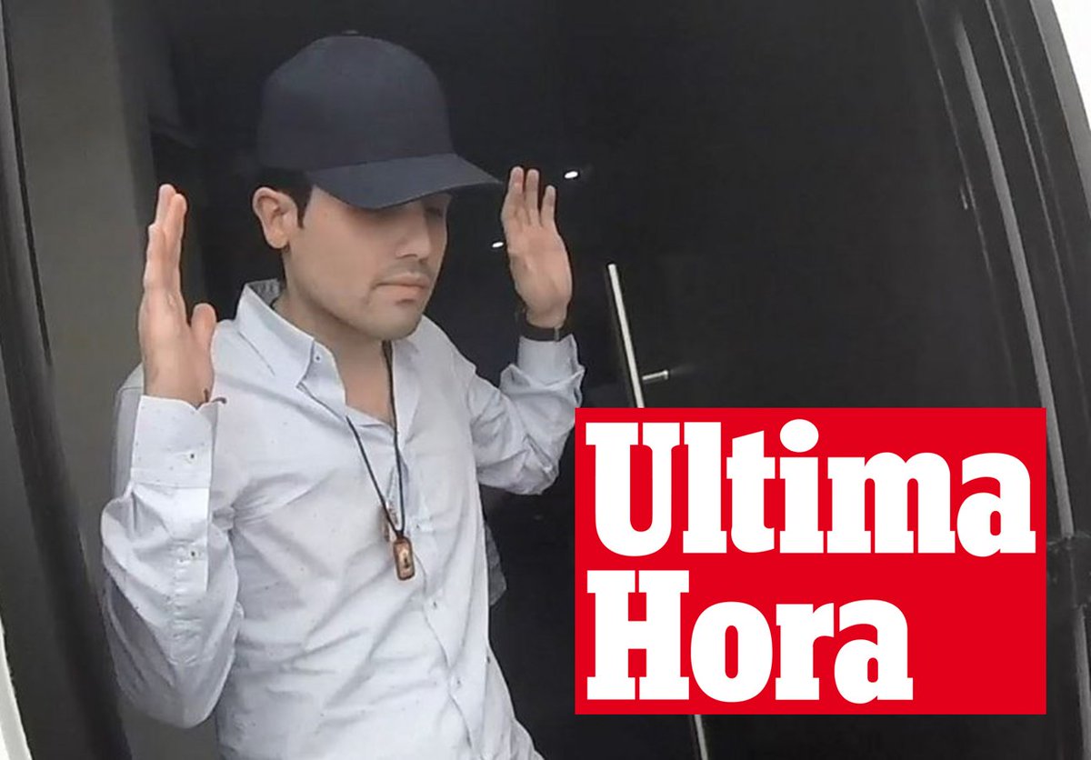 #ÚltimaHora 🔴🔴
Detienen en Culiacán a Ovidio Guzmán, hijo del Chapo Guzmán.
En fuerte operativo de autoridades federales y estatales. Lo cual está provocando bloqueos en la ciudad.