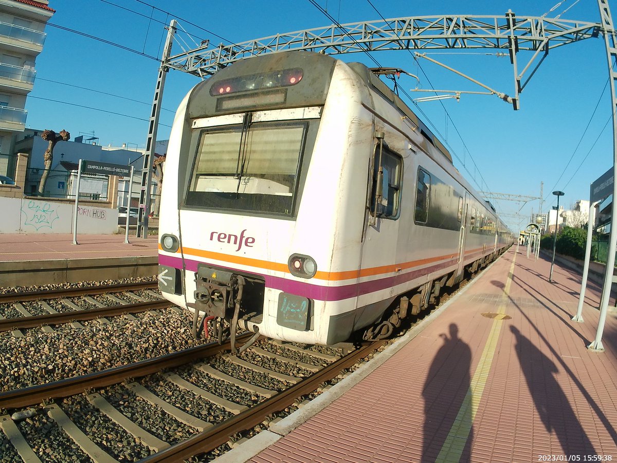 Hectorcito2006's tweet photo. @rodalies @Renfe https://t.co/UN9Co4aJ6G