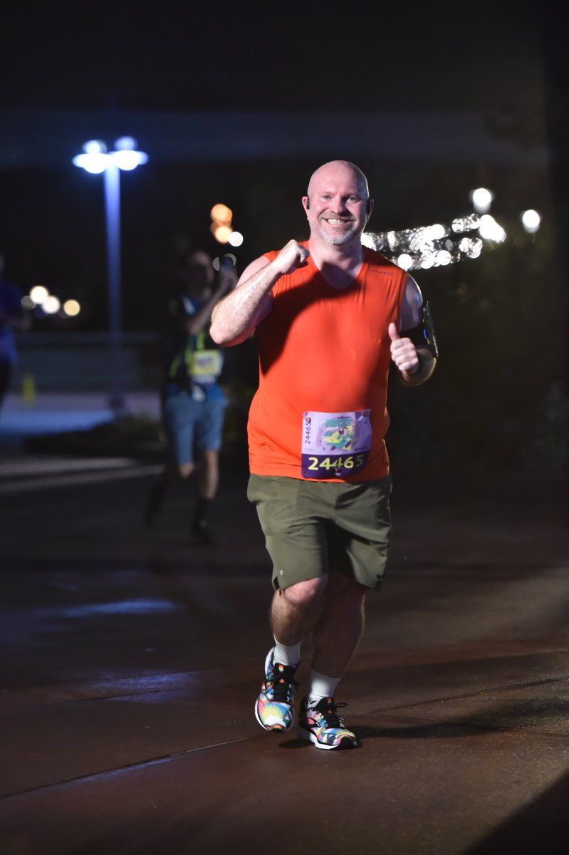 BazTastic77's tweet image. 📸 photopass pics! 

#WDW5k #runDisney