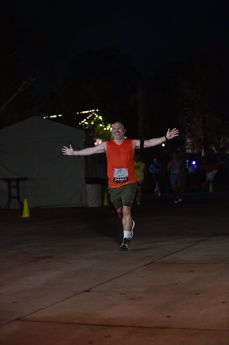 BazTastic77's tweet image. 📸 photopass pics! 

#WDW5k #runDisney