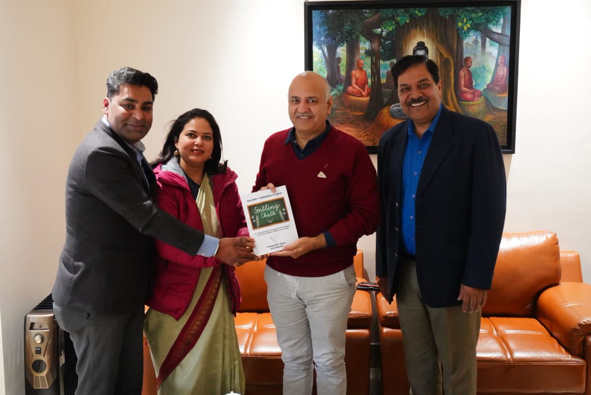 AditiBhasin5's tweet photo. Bdays are days to remember special people.

*Highly excited 2 embark on new journey.
*Our thoughts, learnings n experiences go global.

Happily we present the book,"Smiling Chalk" to you on your birthday @msisodia Sir!!

@PbpandeyB 
@sodhikaram13 
#smilingchalk 
@smilingchalk https://t.co/TCfP9aJMHw