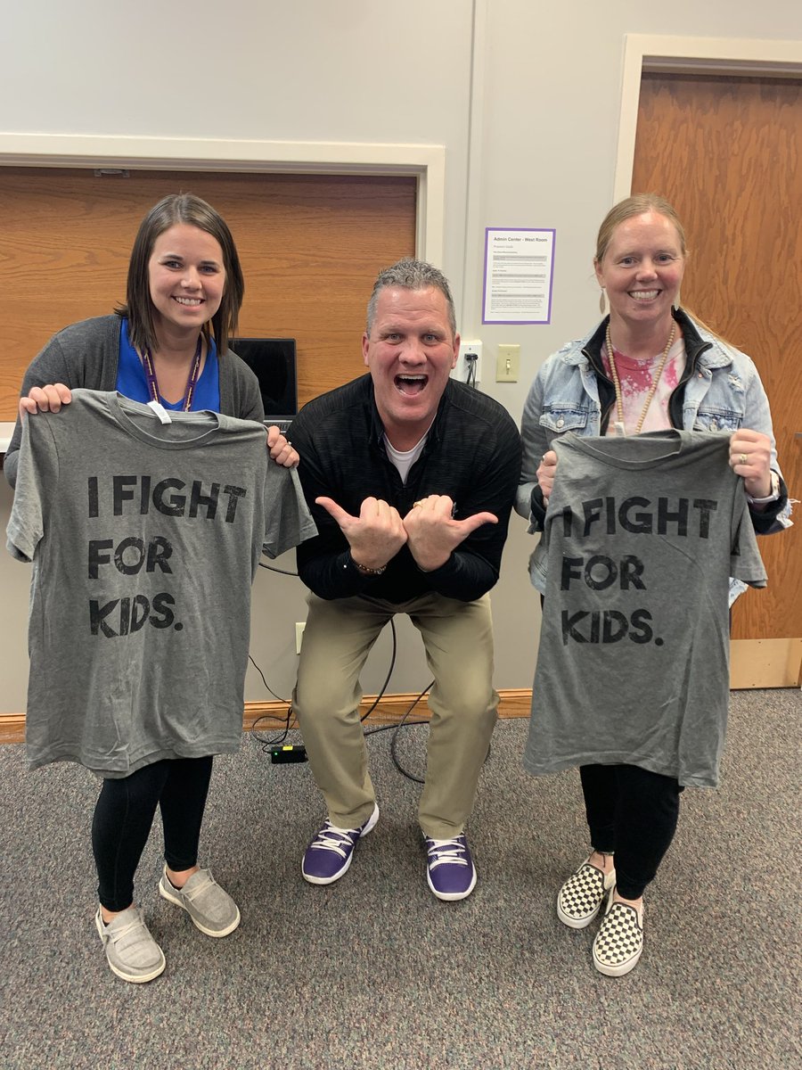Slater_Curtis_'s tweet photo. What a great day of professional development with ⁦@MuscatineCSD⁩ Admin and District MTSS Leadership Team. Love spending time with educators that are looking at building a Whole Child MTSS Model that will support students, educators, and families. #TILL360 #MuskieSchools https://t.co/6EipmL8FqL