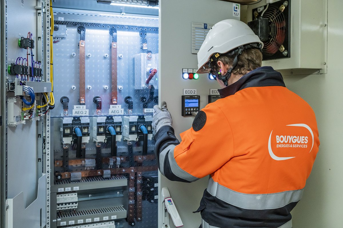Bouygues_ES's tweet photo. #SaveTheDate🟢 Hâte de vous retrouver dans 1 mois pour @HyVolution, le salon référent de l’#hydrogène et d'échanger sur nos solutions hydrogène renouvelable.
📍 Stand F23 – Pavillon 6, Paris Expo Porte de Versailles
📆 1er et 2 février
#TogetherFurtherForClimate #decarbonation https://t.co/Gv1dkz3Jfe