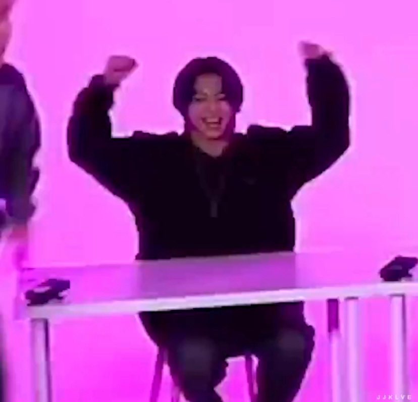 BABE WAKE UP NEW LOVEREMAINSTHECURE FIC JUST DROPPED