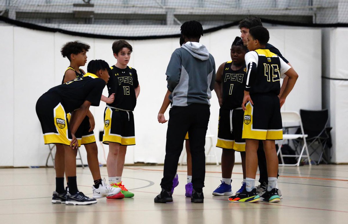 oconnor_pat's tweet photo. So proud that 52 families have signed up for @proskillsdc 2023 season tryouts and share our commitment to provide a positive youth basketball experience.
 
🏀 Comprehensive Development 
🏀 Organized Parent Communication 
🏀 Positive, Certified Coaches 
 
🔗https://t.co/uMy6kwzY9d https://t.co/1F0VddkiXh