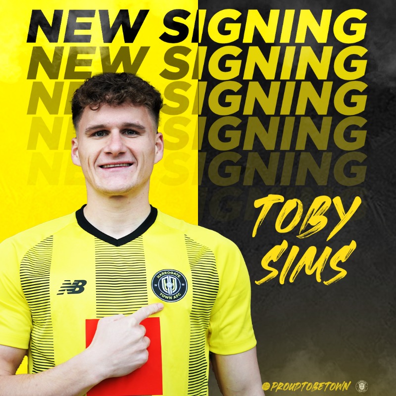 HarrogateTown's tweet photo. We are delighted to confirm the signing of defender @toby_sims ✍

The 25-year-old is our first signing of the January transfer window 🙌

#ProudToBeTown