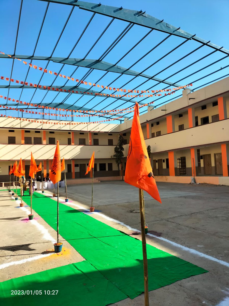 PuranShahpura's tweet photo. अखिल भारतीय विद्यार्थी परिषद सिरोही जिले का अभ्यास वर्ग शिव नगरी शिवगंज में आयोजित हुआ ।
 अभ्यास वर्ग में जिले की सात नगर इकाइयों से 84 कार्यकर्ताओं  ने भाग लिया ।
जिसमें जोधपुर प्रांत उपाध्यक्ष  श्री गजेंद्र दवे का प्रवास रहा । 

#ABVP4sirohi https://t.co/pBpFksU6Ly