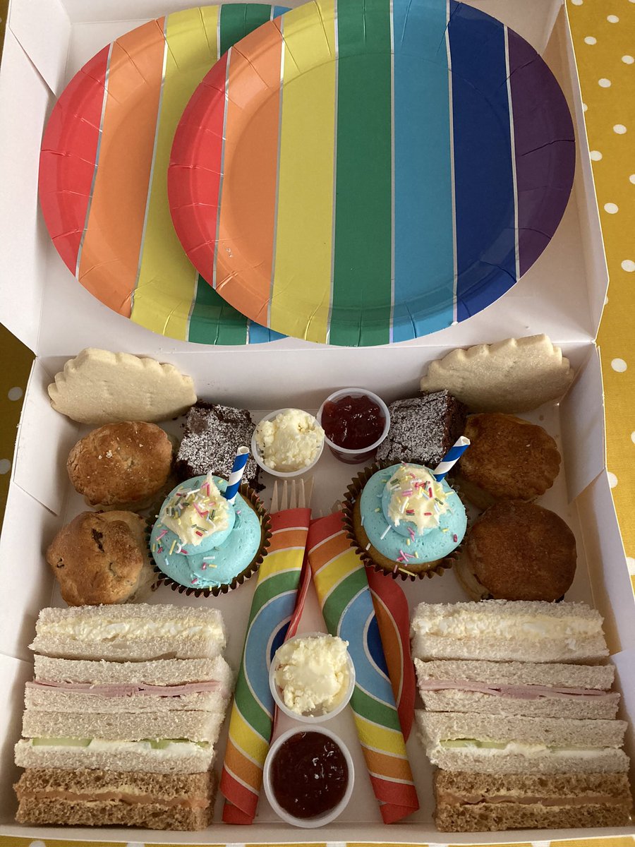 My Favourite Things: vintage afternoon teas tweet media