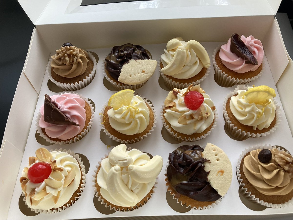 My Favourite Things: vintage afternoon teas tweet media