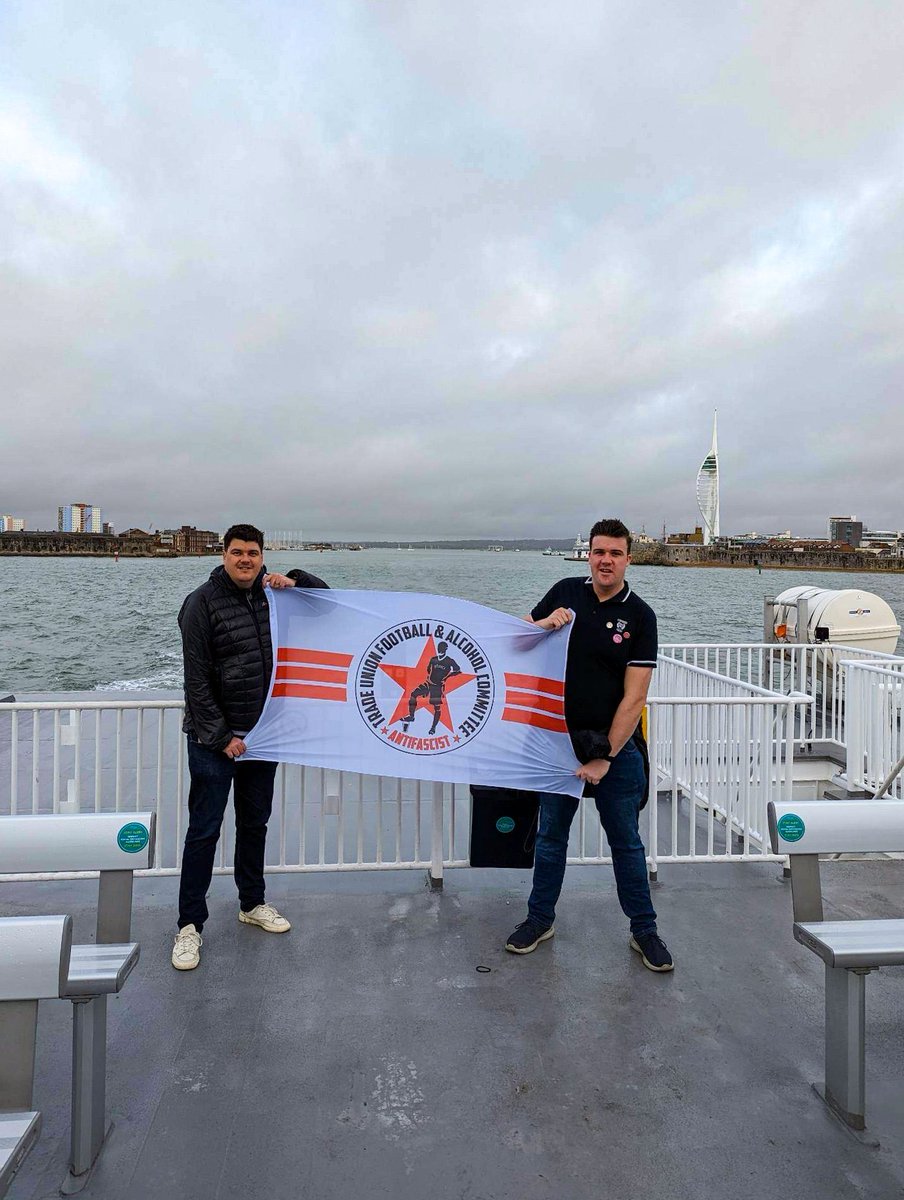 TUFAC4's tweet photo. Bring out your banners for Trade Unionism, football and alcohol!! Saturday 14th January ⁦@wellingunited⁩  vs ⁦@DulwichHamletFC⁩  Enter WINGSUNION for a cut price ticket: https://t.co/xqi0ZTFWmR https://t.co/F9EAqUw3QO